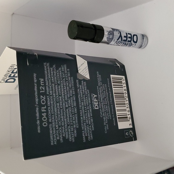 Calvin Klein Defy Cologne - Picture 4 of 4